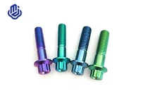 12-napaiset titaaniruuvit